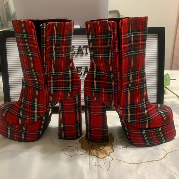 NWT Jeffery Campbell Platform Boots in Red Tartan - Picture 6 of 11